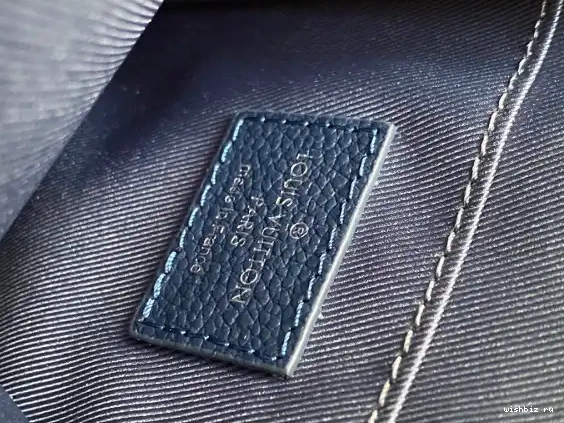 WIS POUCH LOUIS VUITTON PHONE 0627